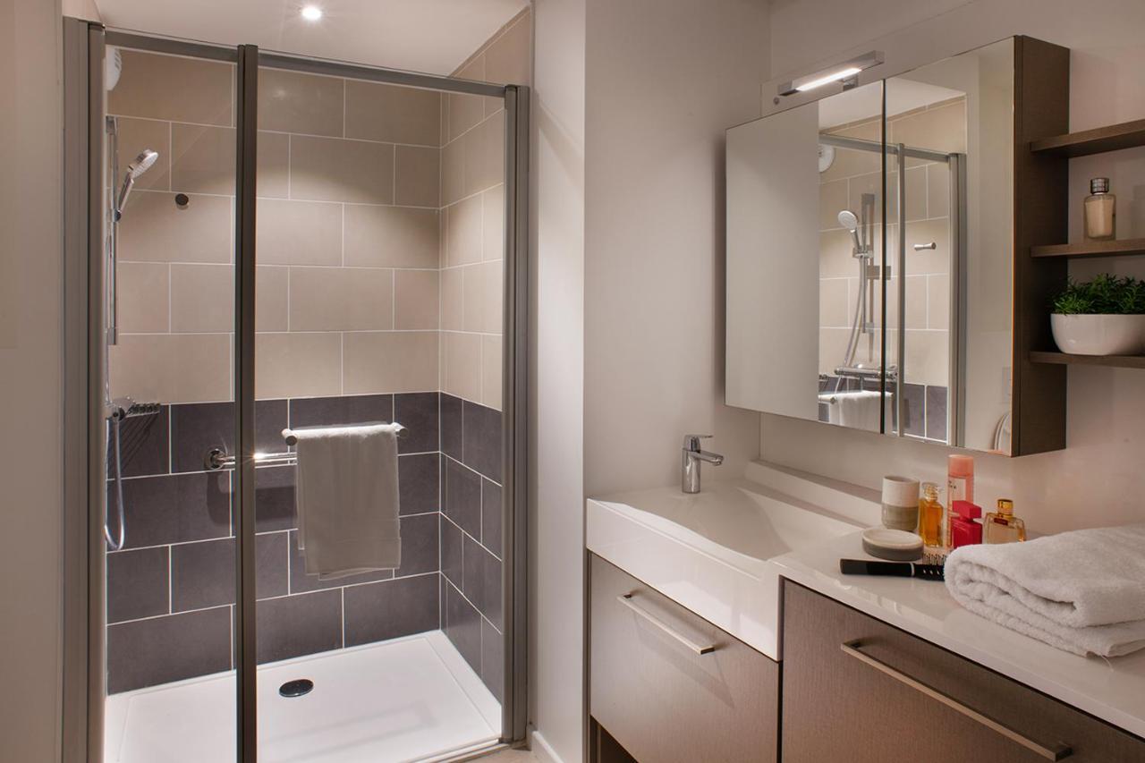 Domitys - Galilee Aparthotel Cergy Exterior photo